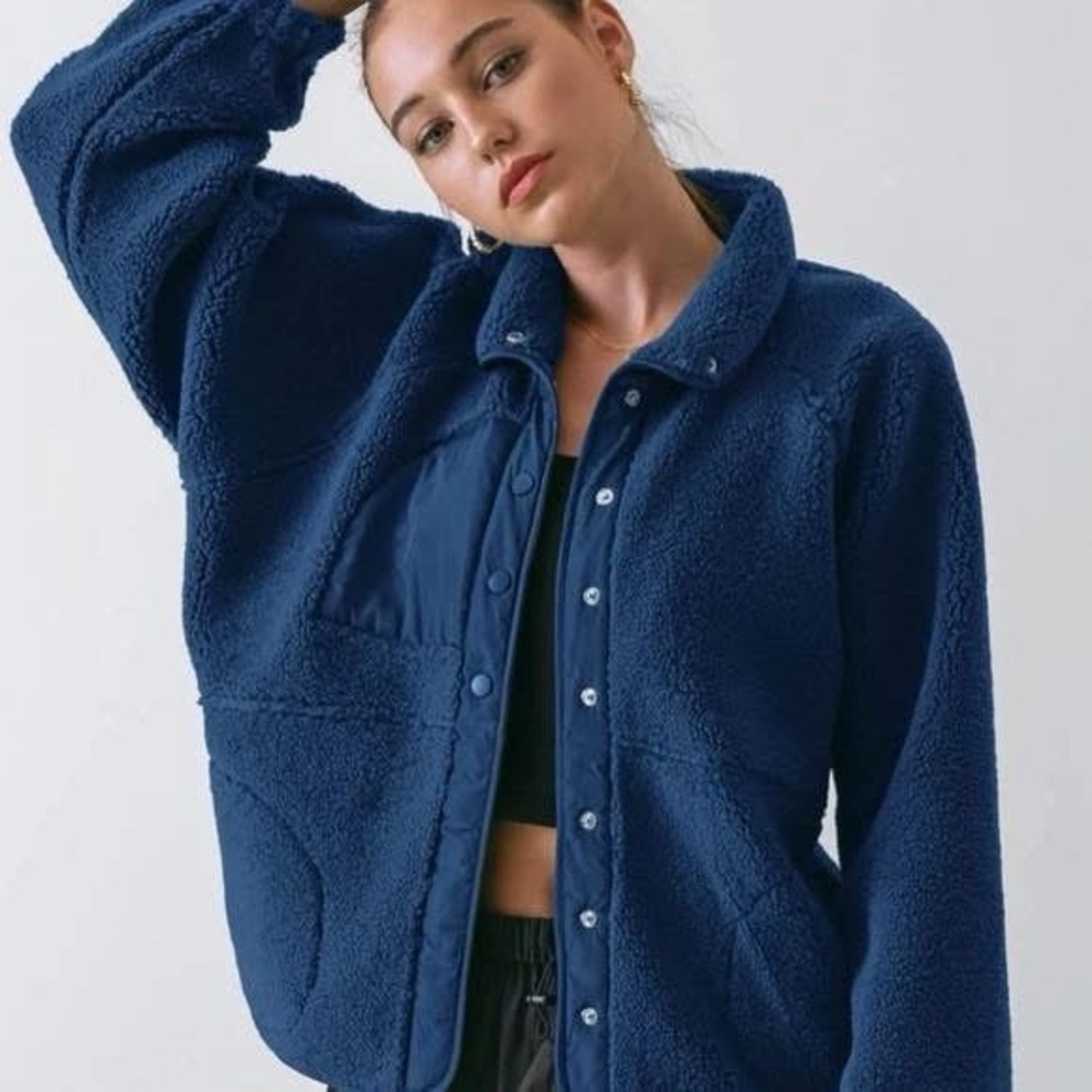 NWOT BLU PEPPER Women's Blue Sherpa Jacket - Small